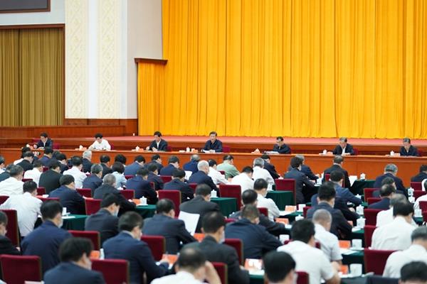 9月27日至28日，中央人才工作會(huì)議在北京召開(kāi)。中共中央總書(shū)記、國(guó)家主席、中央軍委主席習(xí)近平出席會(huì)議并發(fā)表重要講話。.jpg